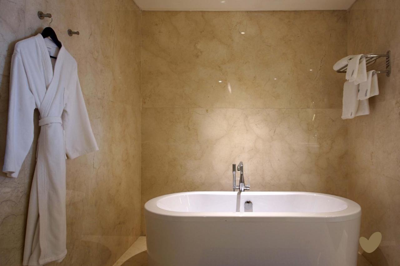 Goodrich Suites, Jakarta Eksteriør bilde