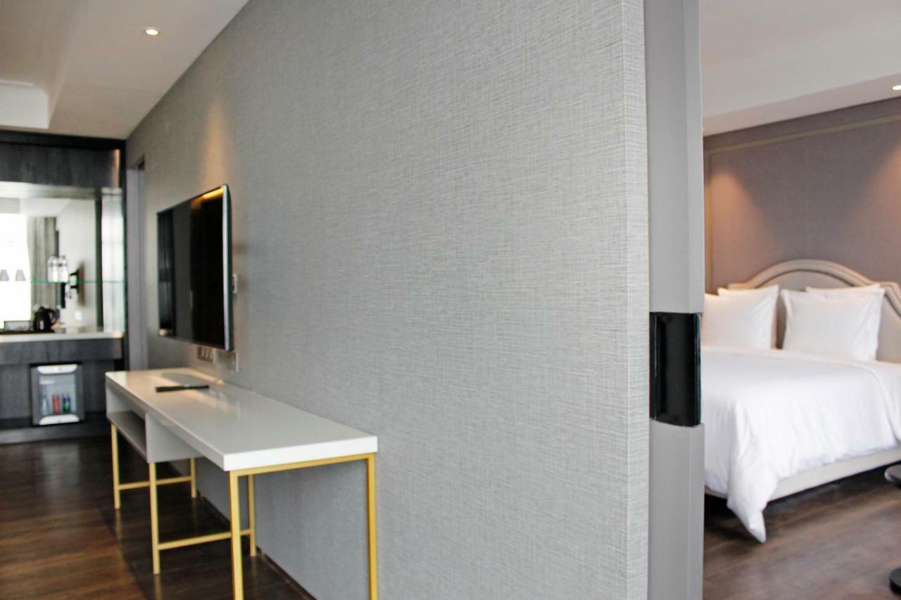 Goodrich Suites, Jakarta Eksteriør bilde
